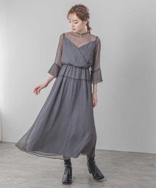 Kana(カナ)のグレーのパーティドレスです。