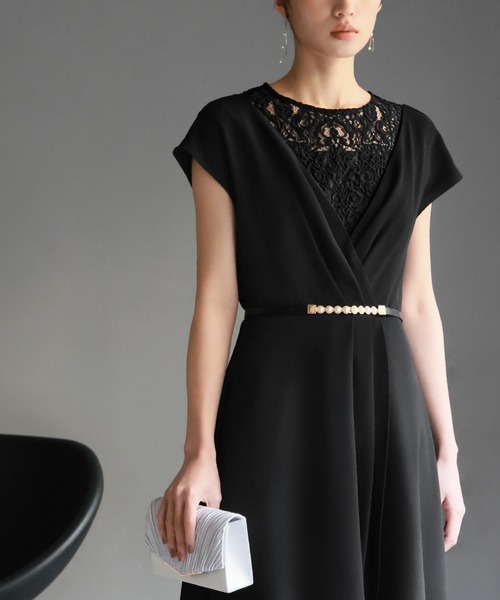 Leja(レジャ)の紫のパーティドレスです。