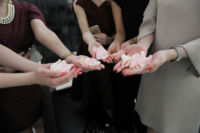 結婚式のフラワーシャワー